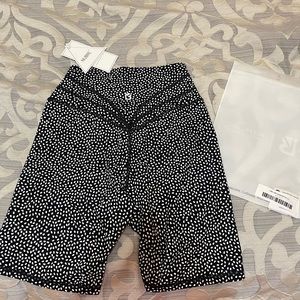 NWT - Buffbunny Bike Shorts - Bossy Print